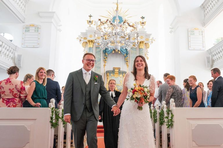 Gefühlvolle Hochzeits- und Babybauchfotografie – authentisch, emotional und zeitlos. Für Paare & Familien, die Erinnerungen in echten Bildern festhalten möchten.